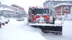 Bolu’da yoğun kar yağışı: 227 köy yolu ulaşıma kapandı – Birlik Haber Ajansı