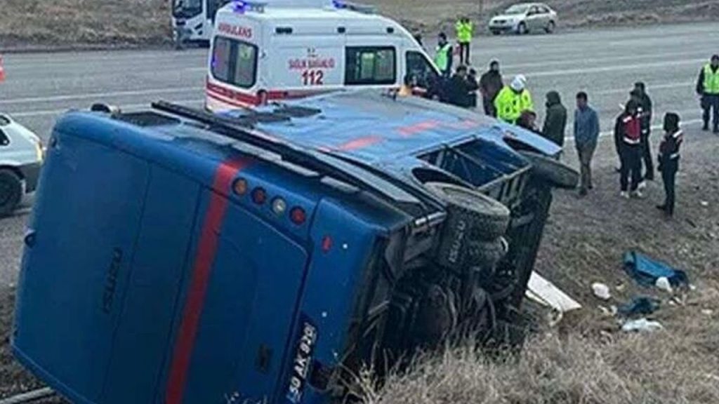 Kağıthane’de cezaevi nakil aracı devrildi: 19 yaralı – Birlik Haber Ajansı