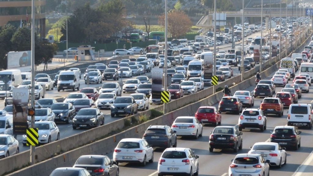Türkiye’de taşıt sayısı 33,6 milyonu geçti – Birlik Haber Ajansı
