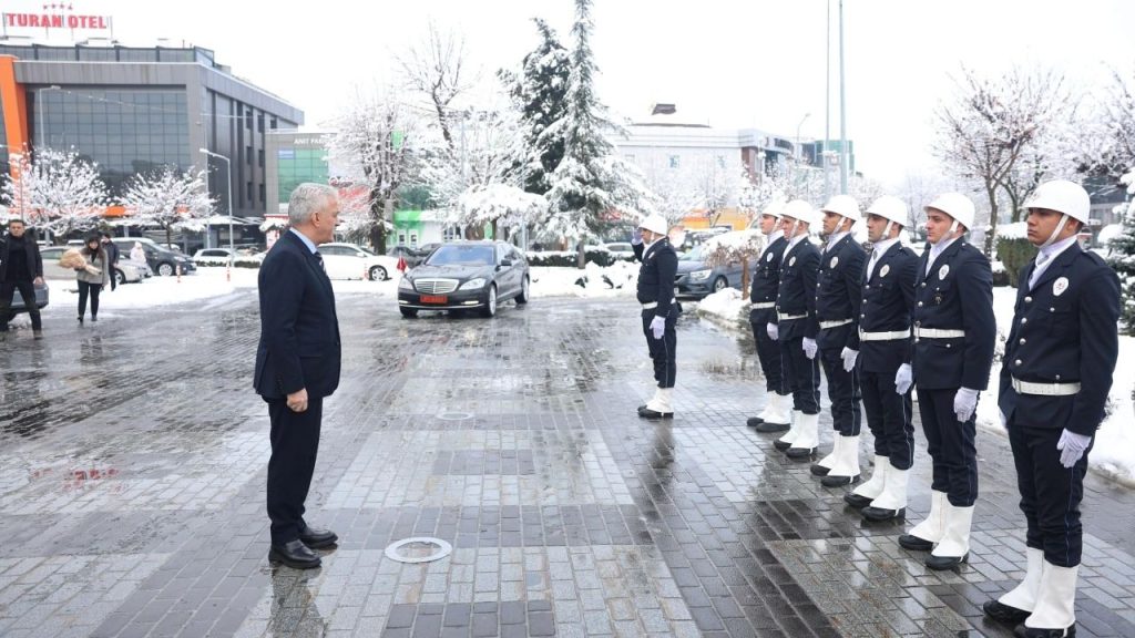 Düzce Valisi “Mehmet Makas” göreve başladı – Birlik Haber Ajansı