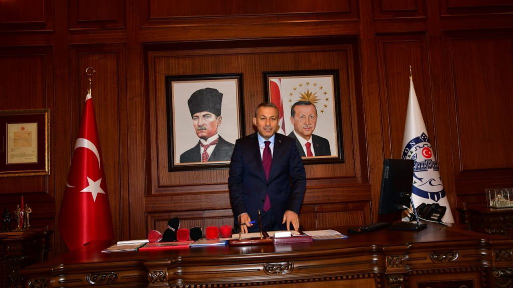 Trabzon Valisi Tahir Şahin göreve başladı – Birlik Haber Ajansı