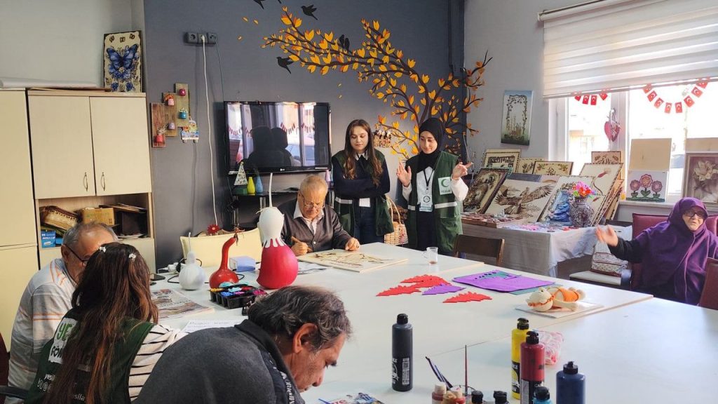 Yeşilay Sakarya ve SAÜ Genç Yeşilay’dan huzurevinde nesiller arası anlamlı buluşma – Birlik Haber Ajansı